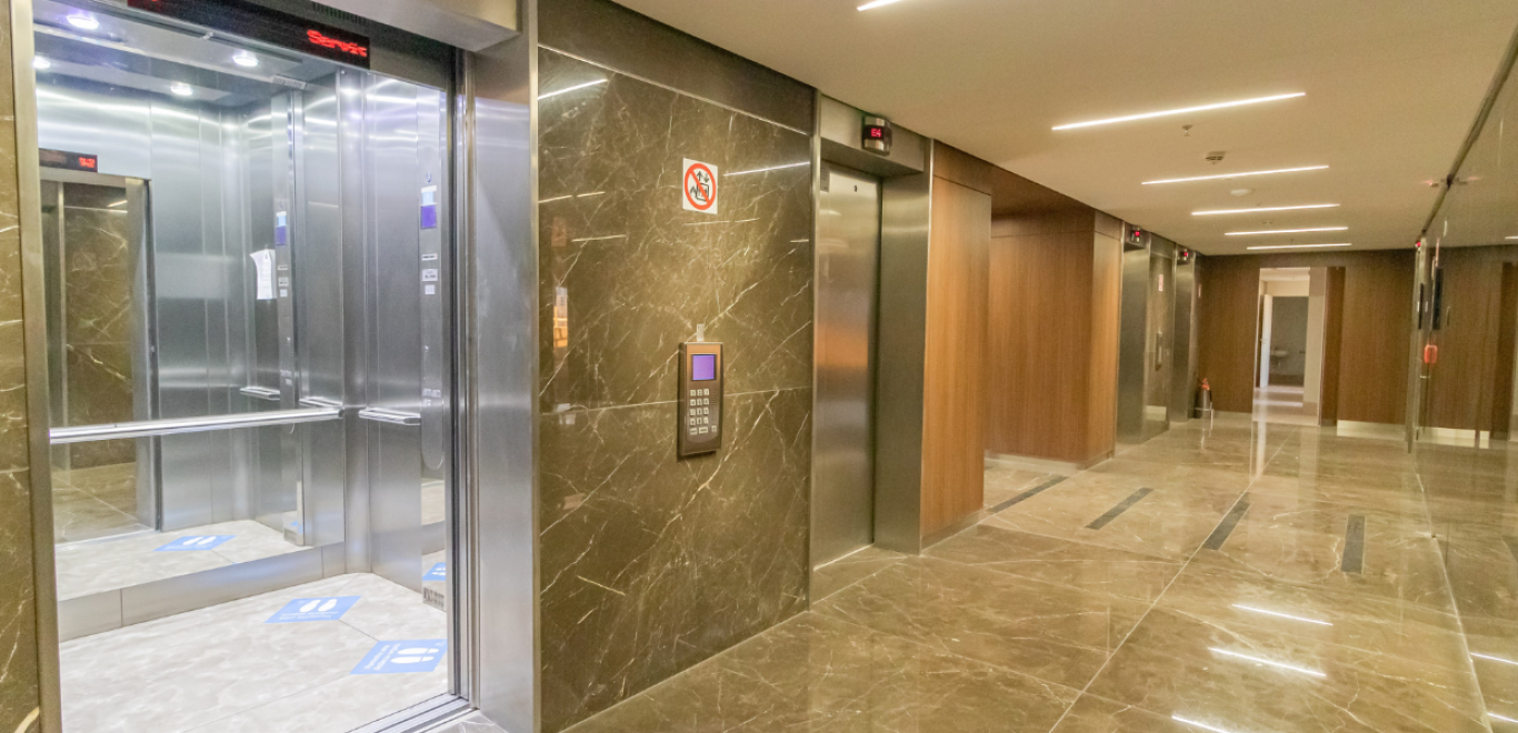 THANG MÁY SẢNH KHÁCH SẠN