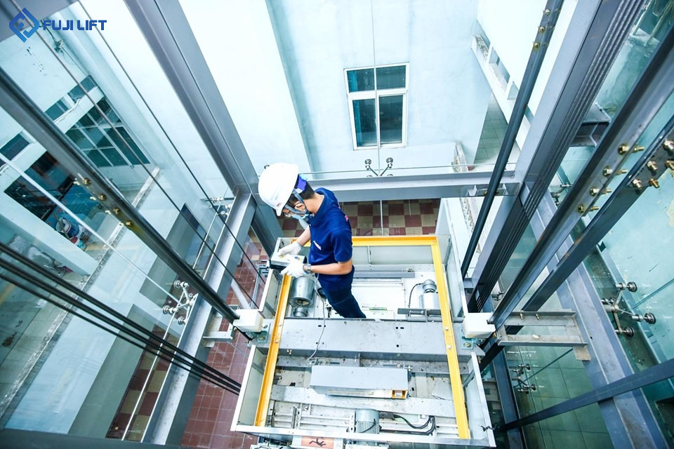Fuji Lift tư vấn và cung cấp giải pháp thang máy văn phòng chuyên nghiệp